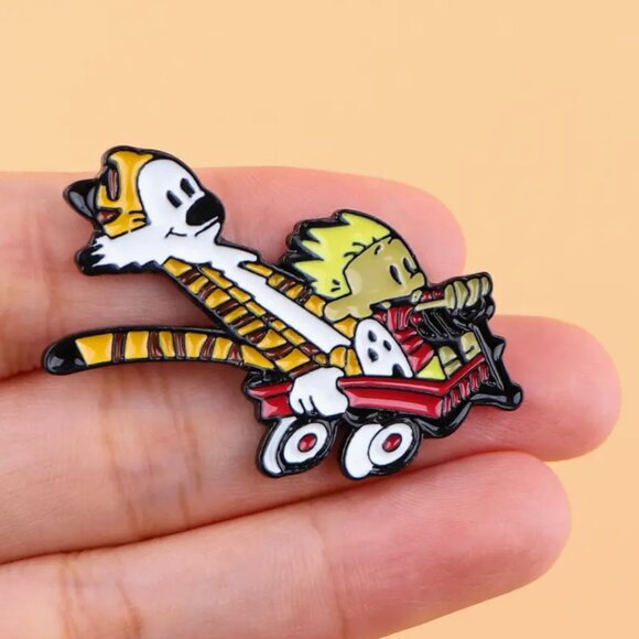 Calvin & Hobbes Collectible Enamel Pin NEW! 833TT4 - Picture 6 of 8